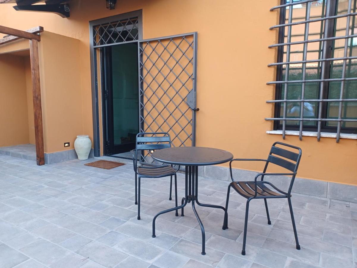 Appia Suite Apartament - Loft Con Giardino Roma Ngoại thất bức ảnh